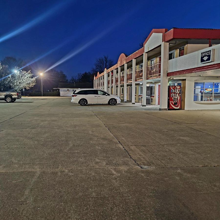 Americas Best Value Inn Vandalia Exterior photo