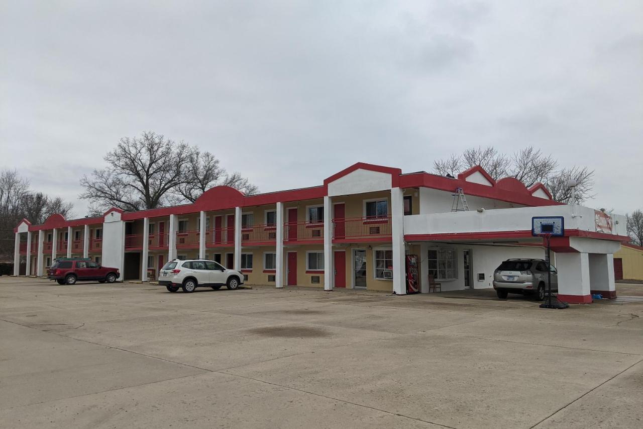 Americas Best Value Inn Vandalia Exterior photo